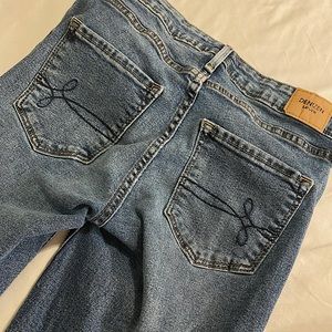 levi’s mid rise boyfriend jeans for teens